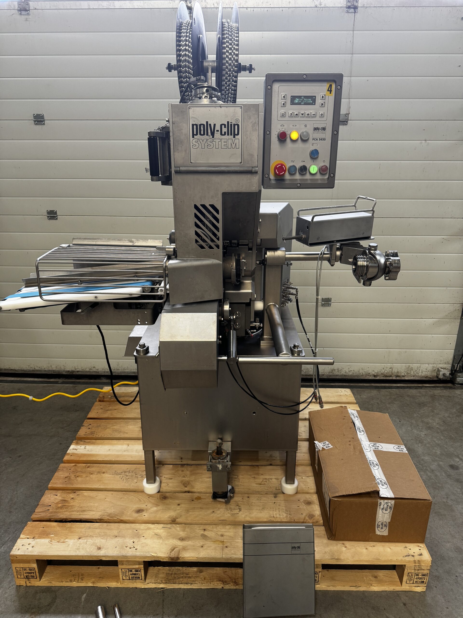 Machine de découpe de viande Poly Clip FCA 3430