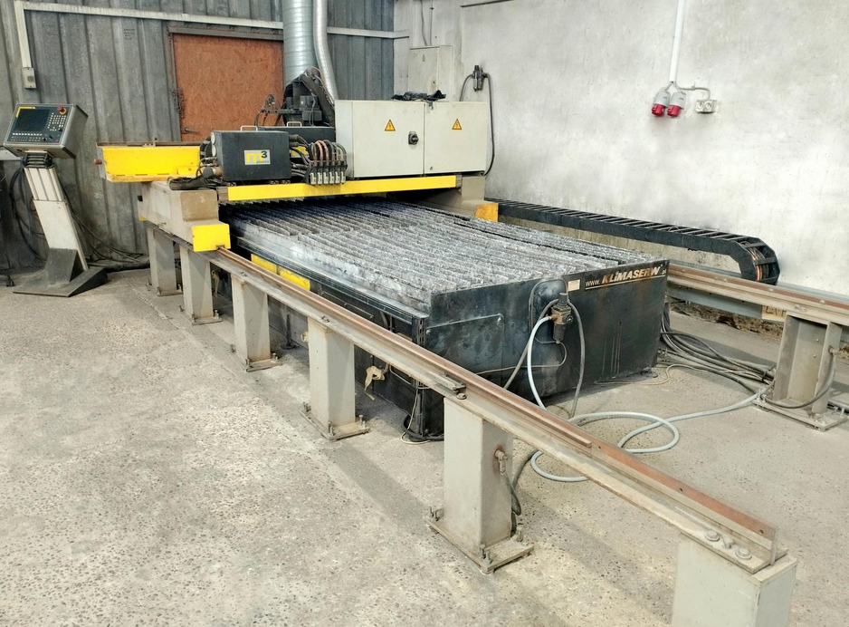 Machine de découpe plasma / gaz Esab Eagle 2000
