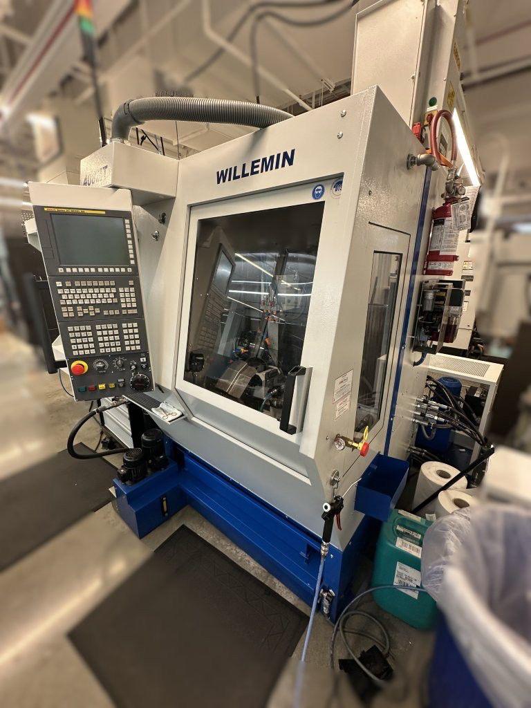 Centre d'usinage 5 axes WILLEMIN MACODEL 408 MT