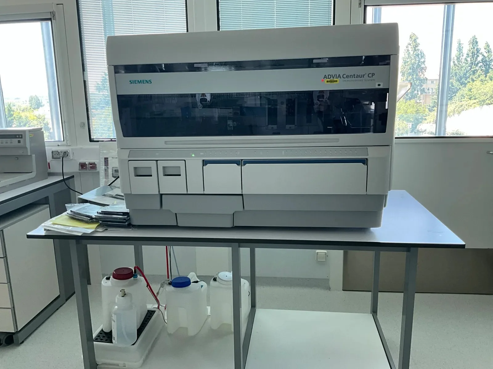 Analyseur d'immunoessais SIEMENS ADVIA Centaur CP