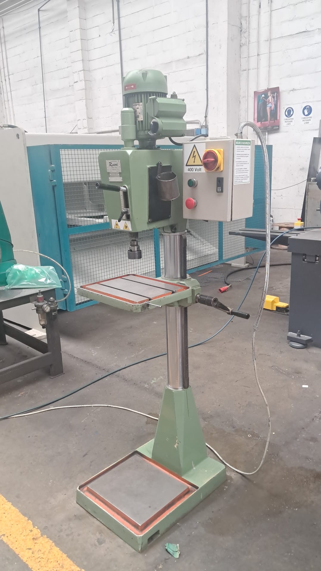 Machine-outil RECORD TIPO M 12