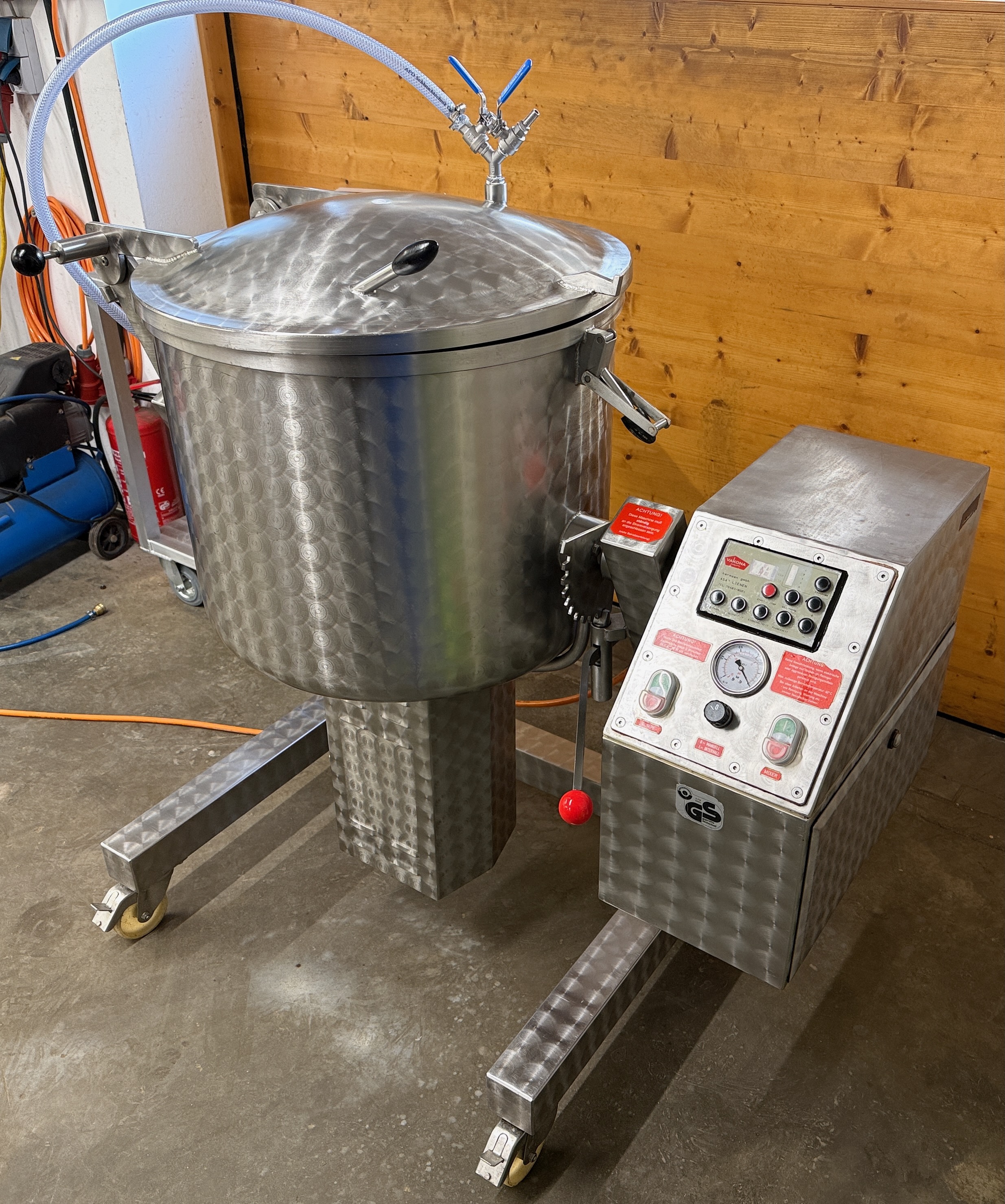 Vakona VM 140 IP Table de mixage