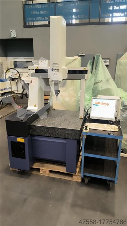 Coordinate Measuring Machine Mitutoyo Crysta-Plus 544