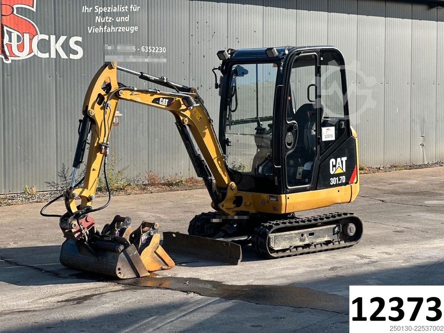 Mini excavator CATERPILLAR 301.7D Gummikette / 2 Löffel / Schwenkschaufel
