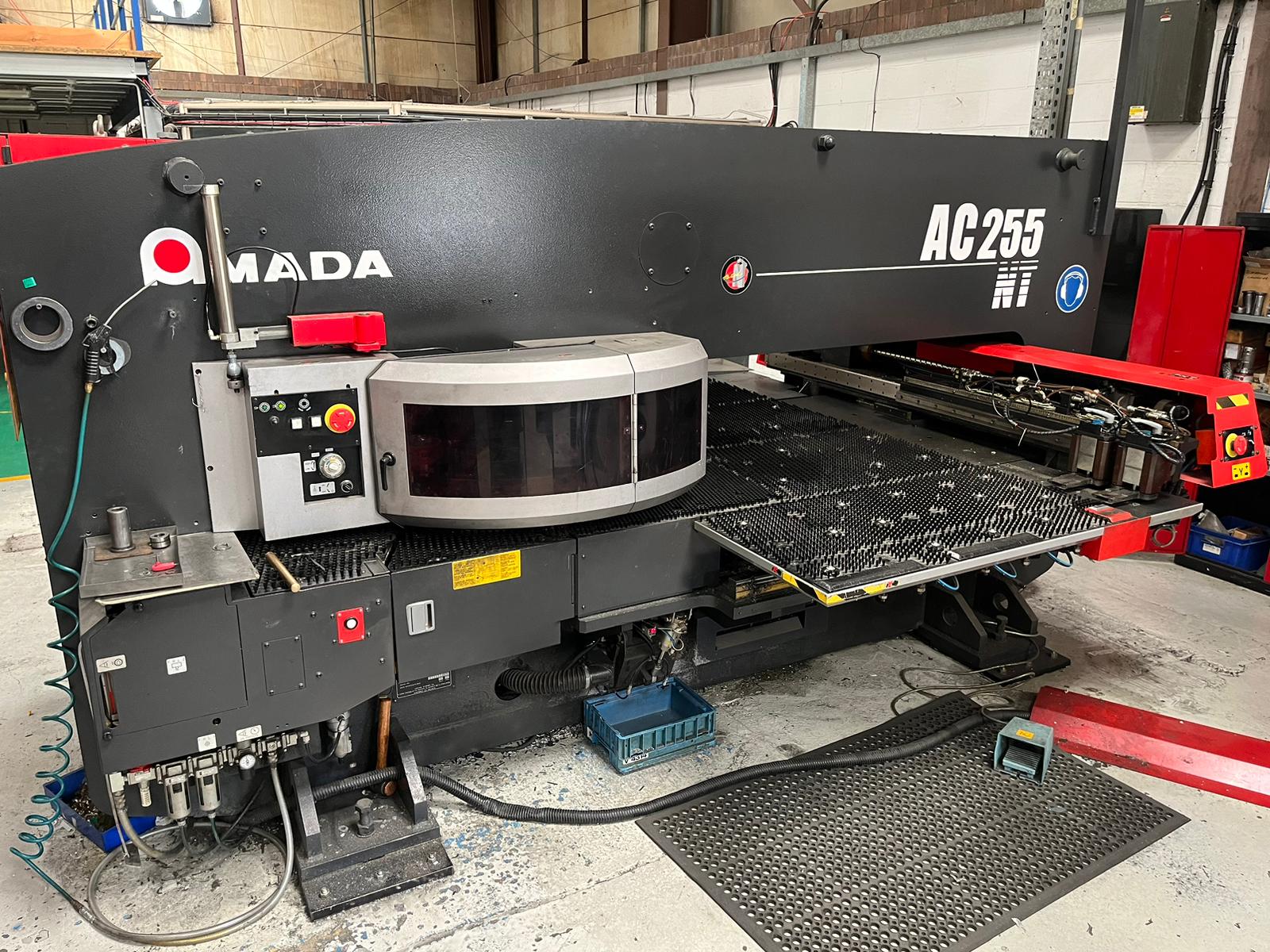 Amada Amada AC255 Machine à poinçonner électrique (Stk 2097) Machine à poinçonner CNC