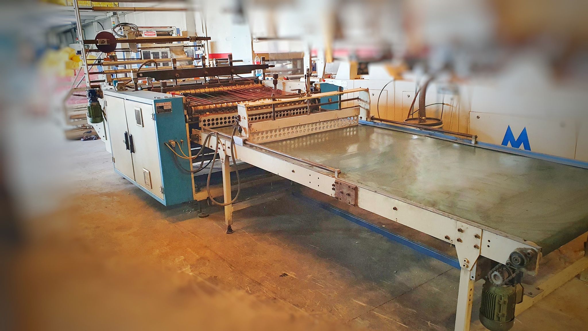 Machine de fabrication de sacs à fermeture inférieure et latérale GUR IS MAKINA TY 1050
