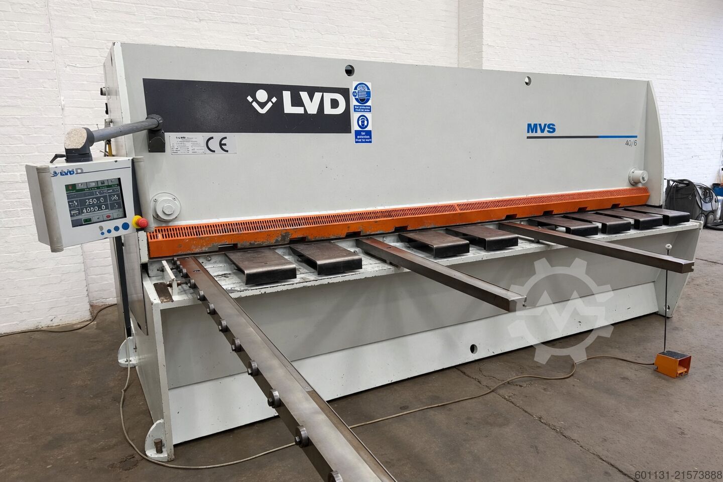 Hydraulic guillotine shear LVD MVS 06/4050