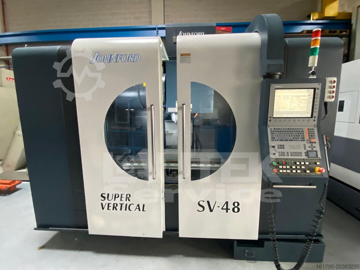 Machining center JOHNFORD SV48