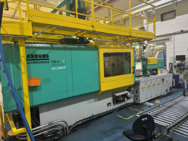 Presse à injecter ARBURG 720 ALLDRIVE