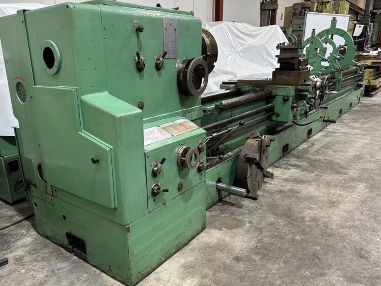 Machine-fraiseuse Colomer Colomer verticale pour mortaisage / rainurage des clavettes