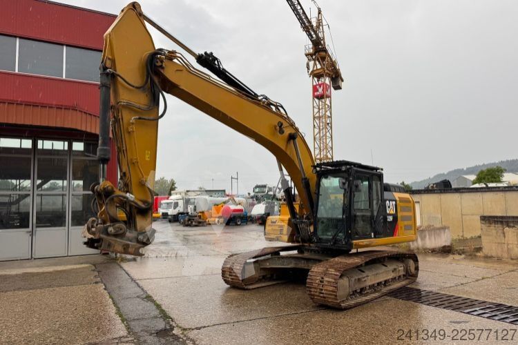 Chain excavator Caterpillar CATERPILLAR | 326F Oilquick OQ80