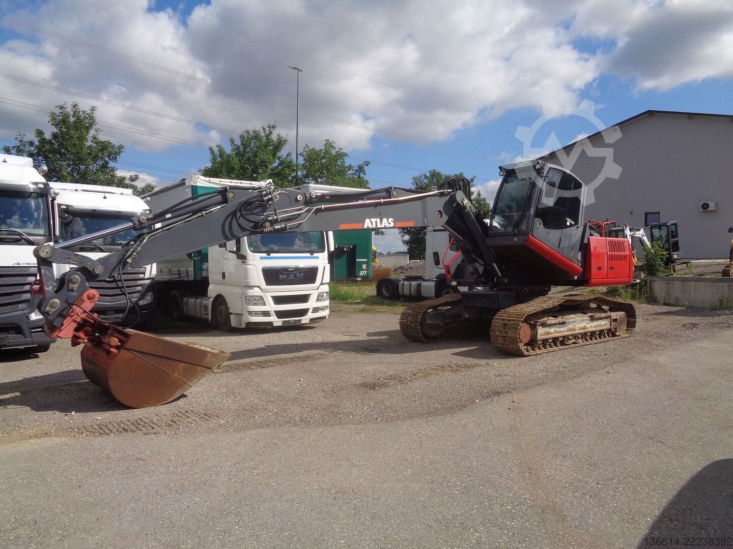 Chain excavator ATLAS 240 LC