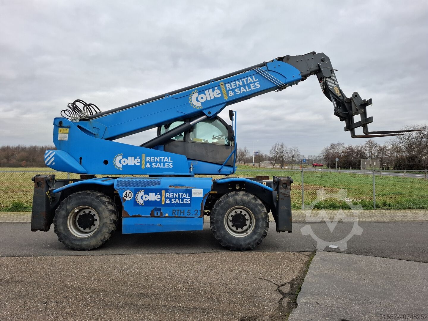 Telescopic loader MAGNI RTH 5.21 SMART | 2017