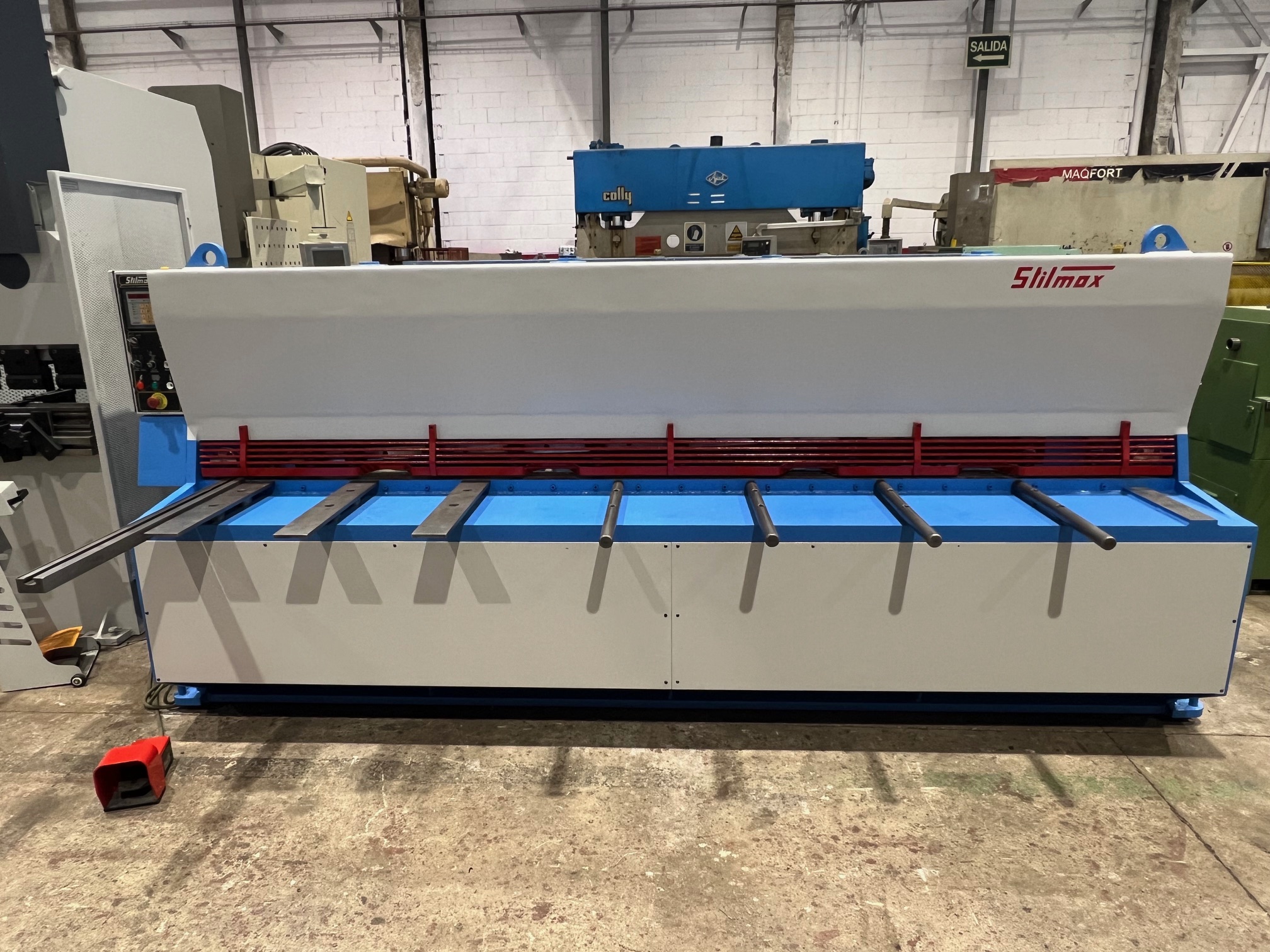Cisaille guillotine hydraulique STILMAX CH 306
