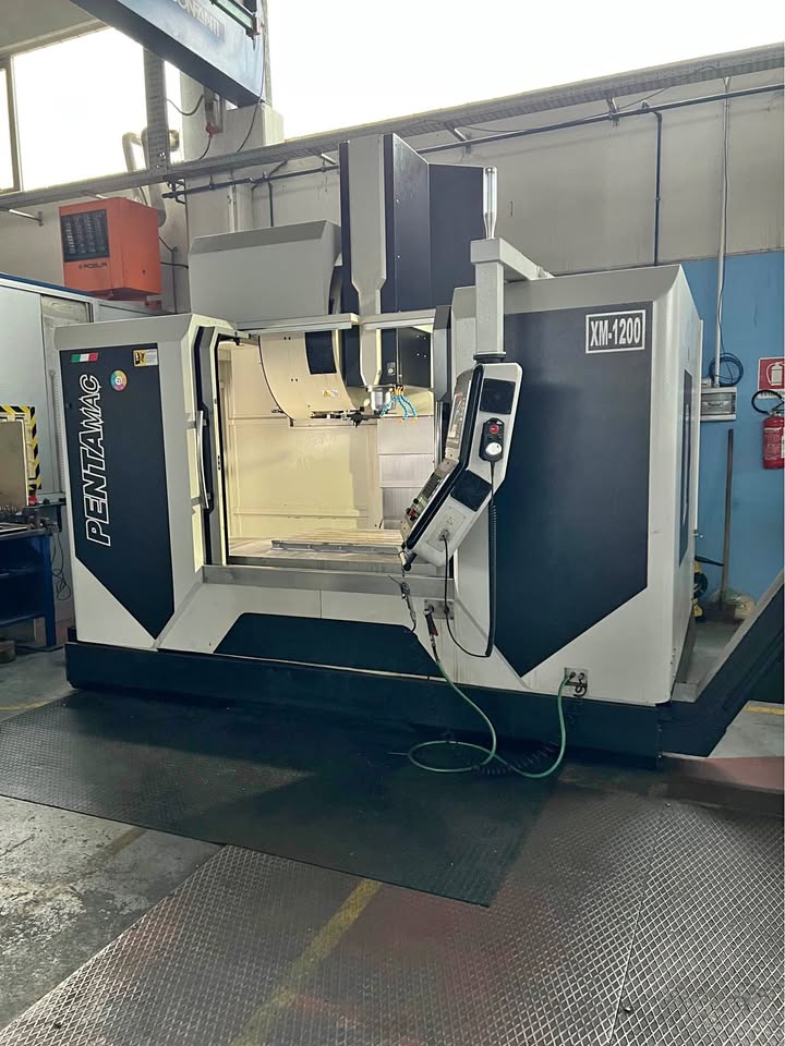 Centre d'usinage vertical PENTAMAC XM 1200 d'occasion