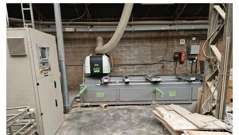 Centre d'usinage CNC BIESSE ROVER 325 (1991)