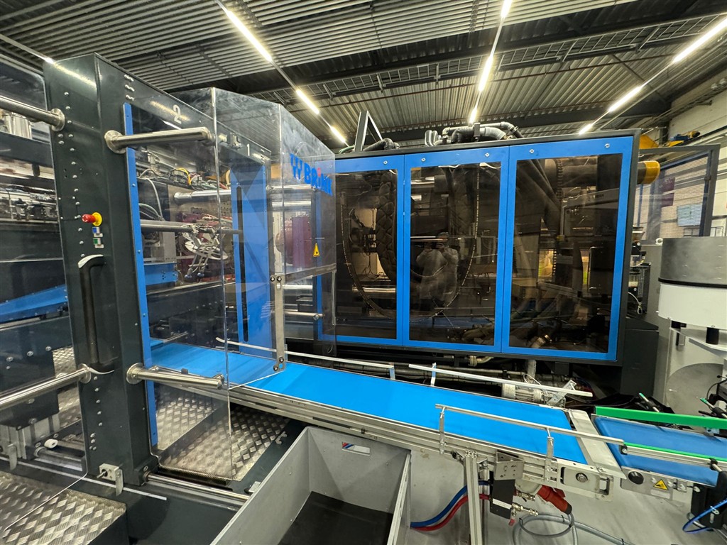 Presse à injecter STORK S+6600 8650 rep
