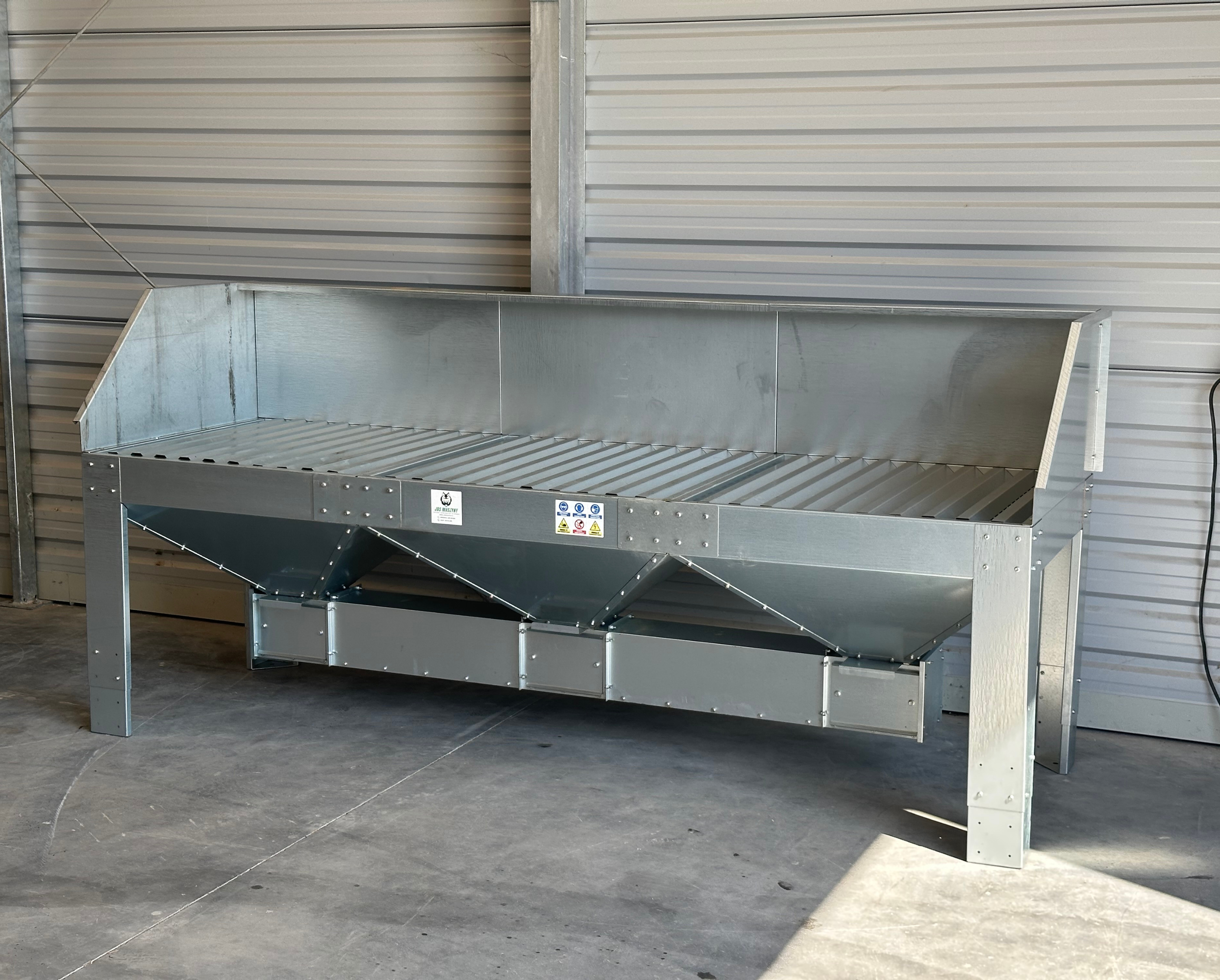 Table de ponçage avec système d'aspiration