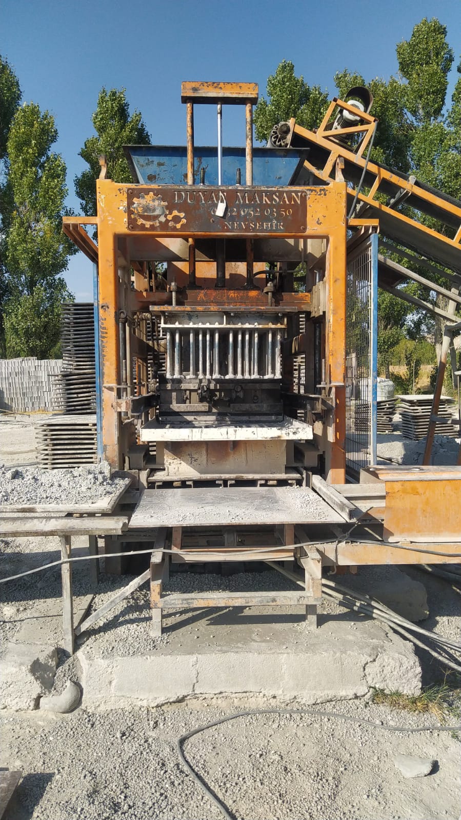Machine à briquettes de pierre ponce semi-automatique de fabrication turque 8