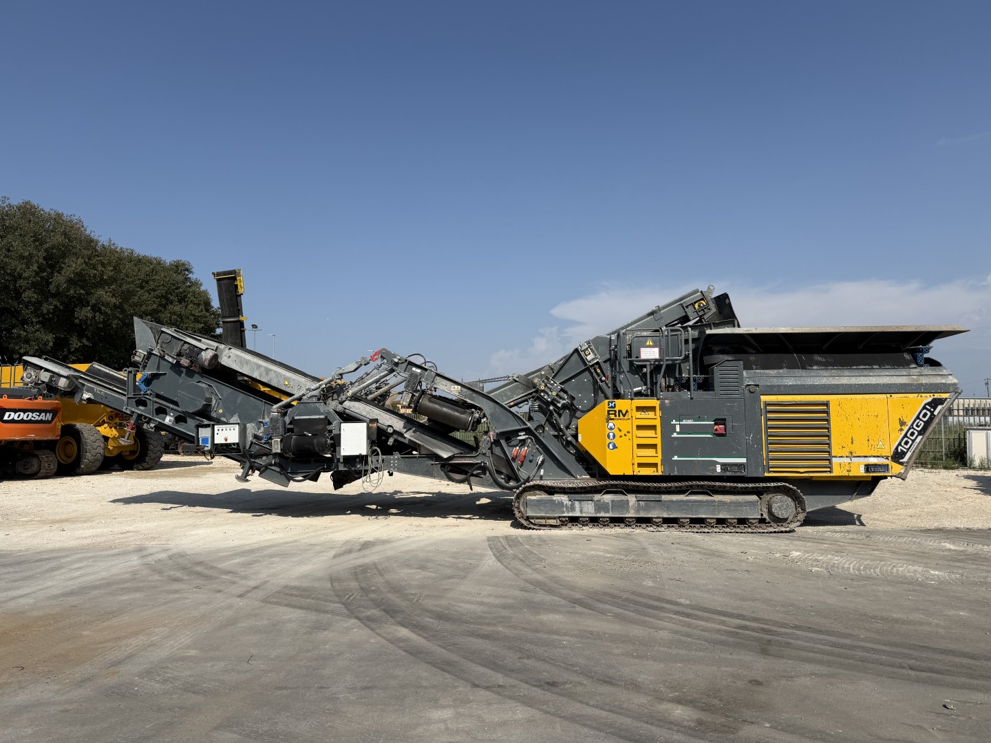 Machine d'exploitation minière RUBBLE MASTER RM 100GO