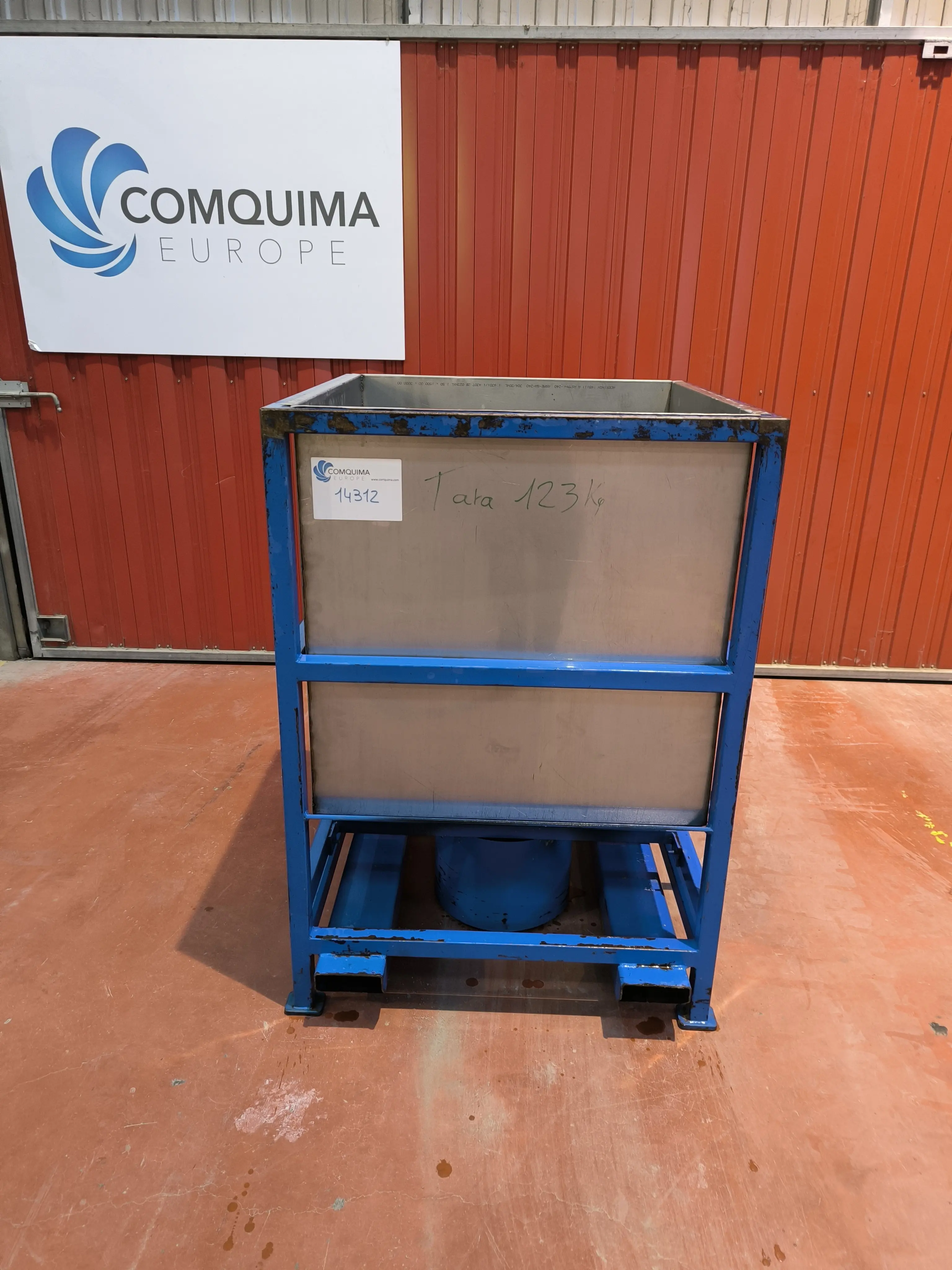 CUVE CARRÉE EMPILABLE ACIER INOXYDABLE 485 LITRES