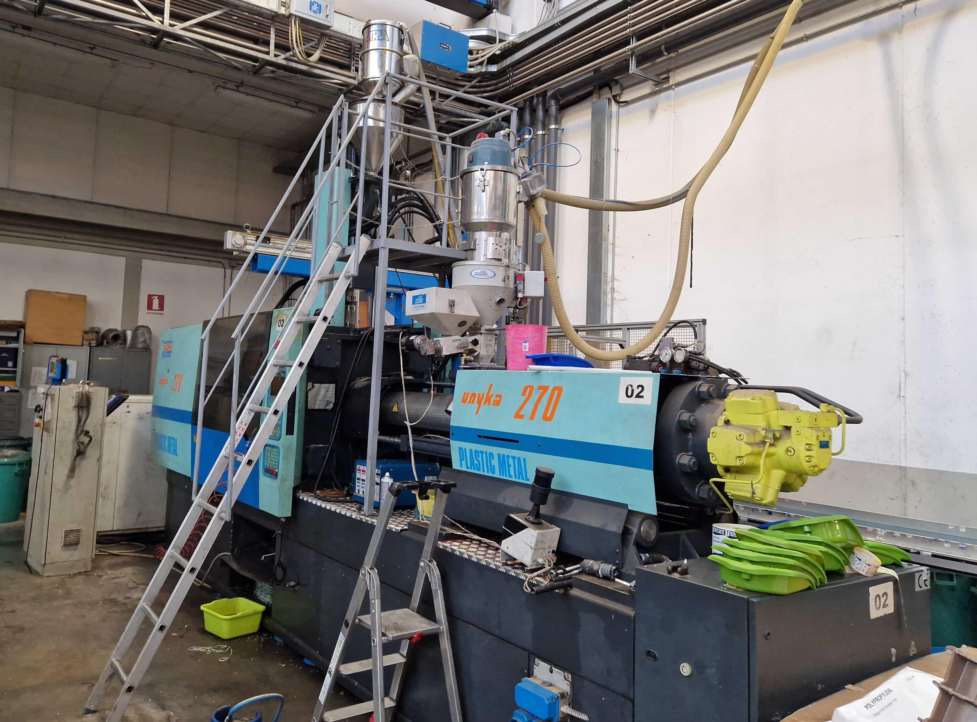 Presse à injecter PLASTIC METAL Unyka 270 T.V.