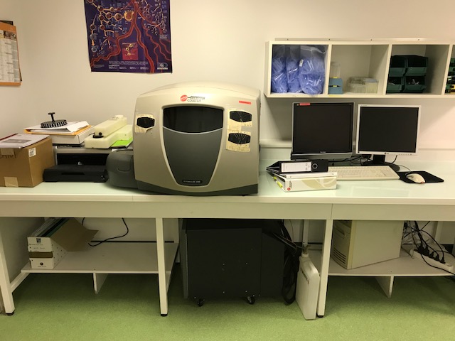Matériel d'analyse BECKMAN COULTER CYTOMICS FC 500 SERIES