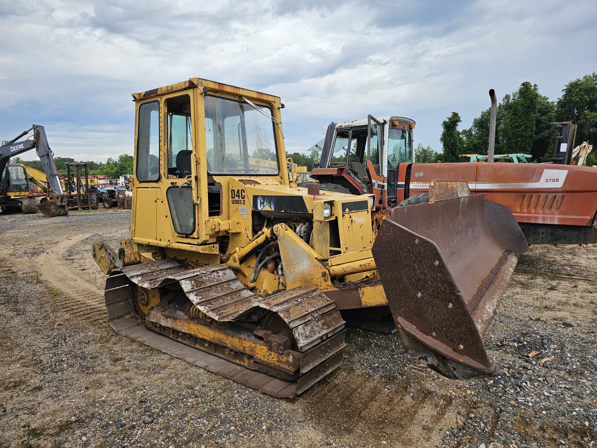 Bulldozer CAT D4C