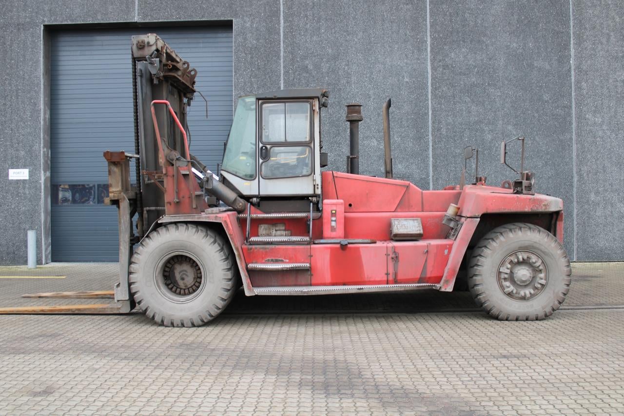 Chariot élévateur diesel Kalmar DCF330-12LB