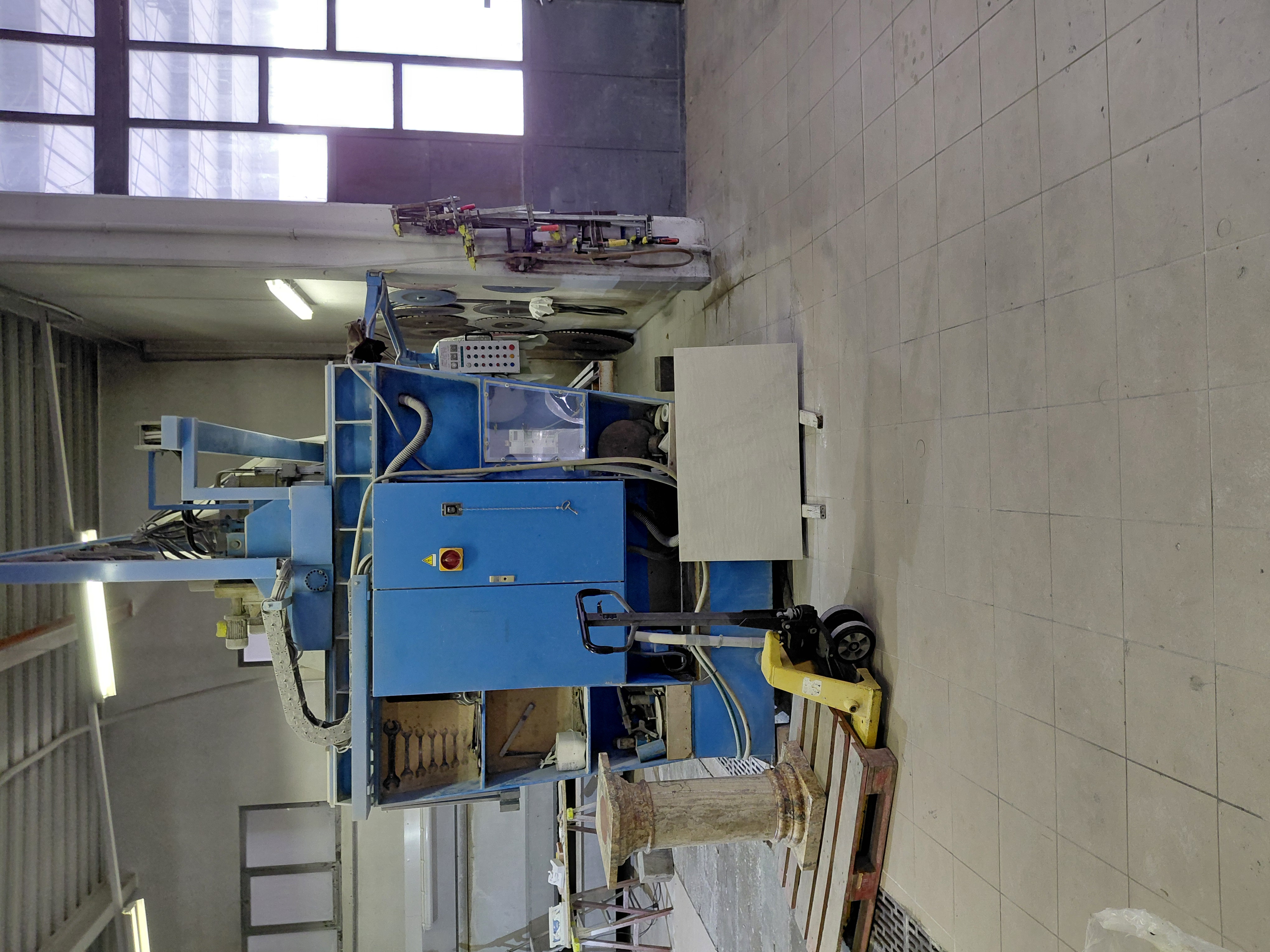 Machine OMAG 87 T2