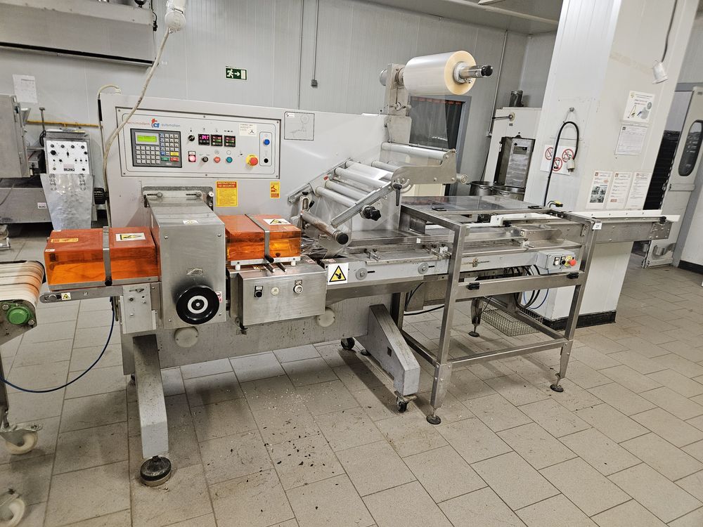 Ensacheuse horizontale FLOWPACK TECHNI MODERN AUTOMATION TEC45 ELEC de 2004