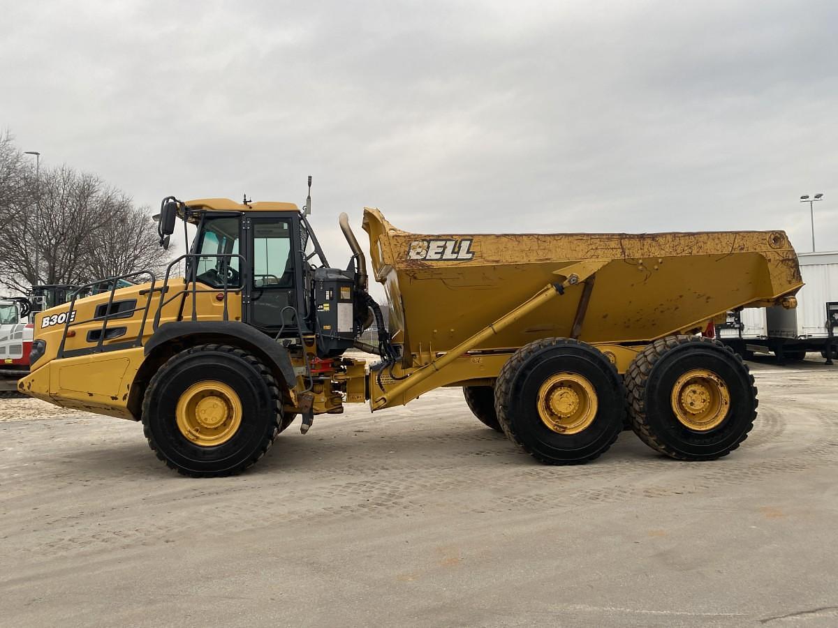Machine-outil BELL ADT B30E