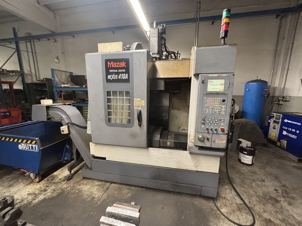 Centre d'usinage vertical Mazak Nexus VCN 410A d'occasion