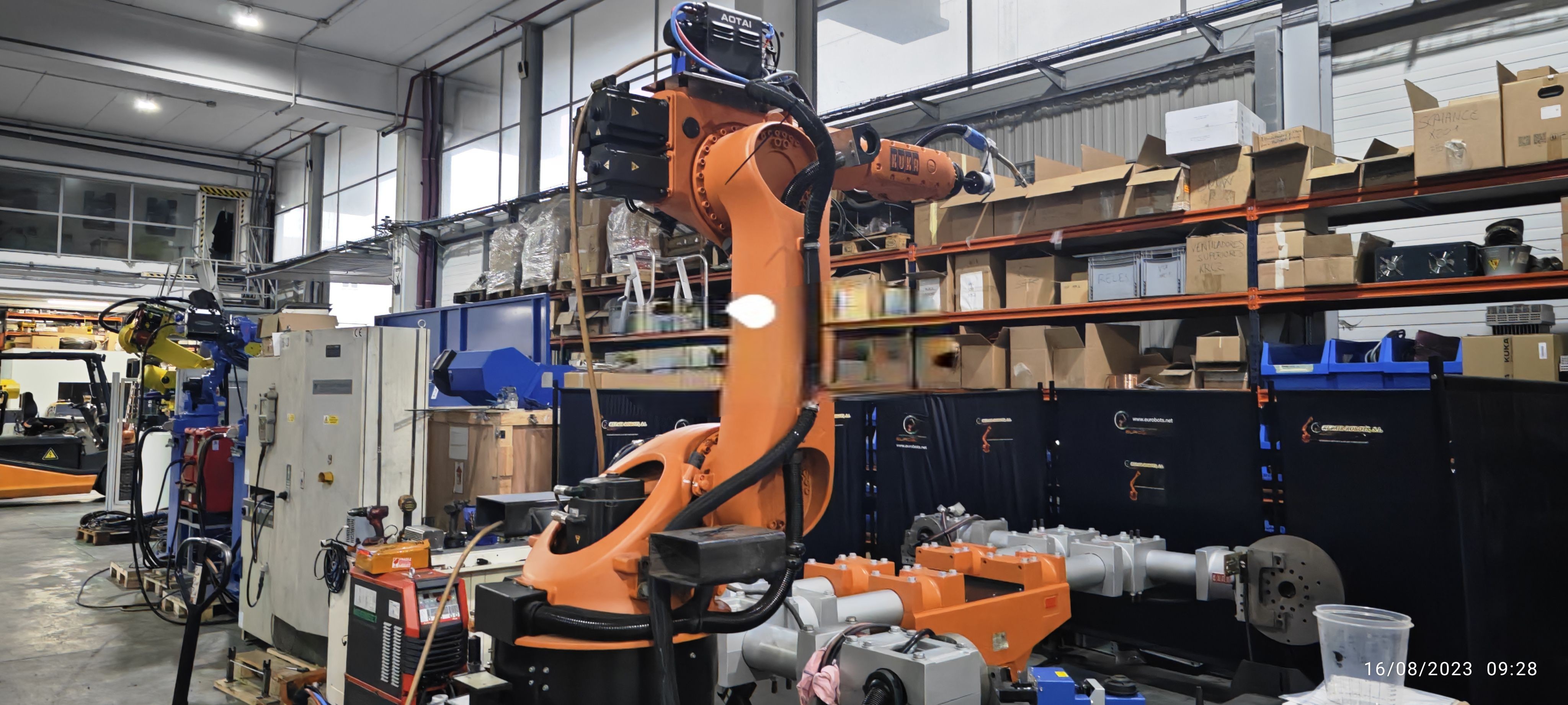 Robot industriel KUKA KR30-3