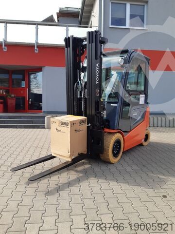 Electric 4-wheel forklift Toyota 9FBH25T