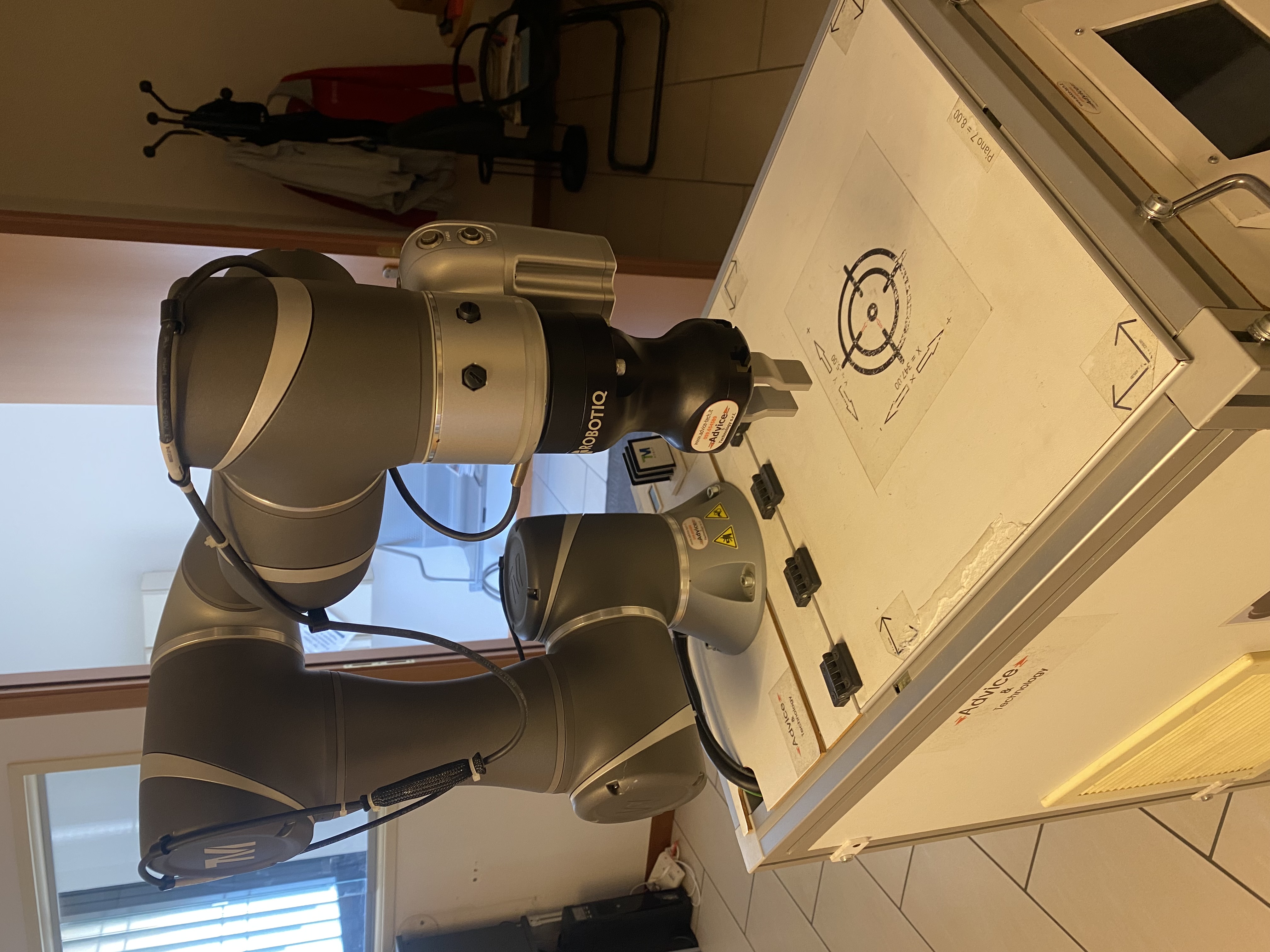 Robot industriel Omron TM5-700