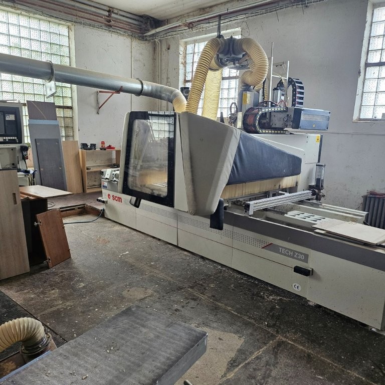Centre d’usinage CNC bois SCM TECH Z 30