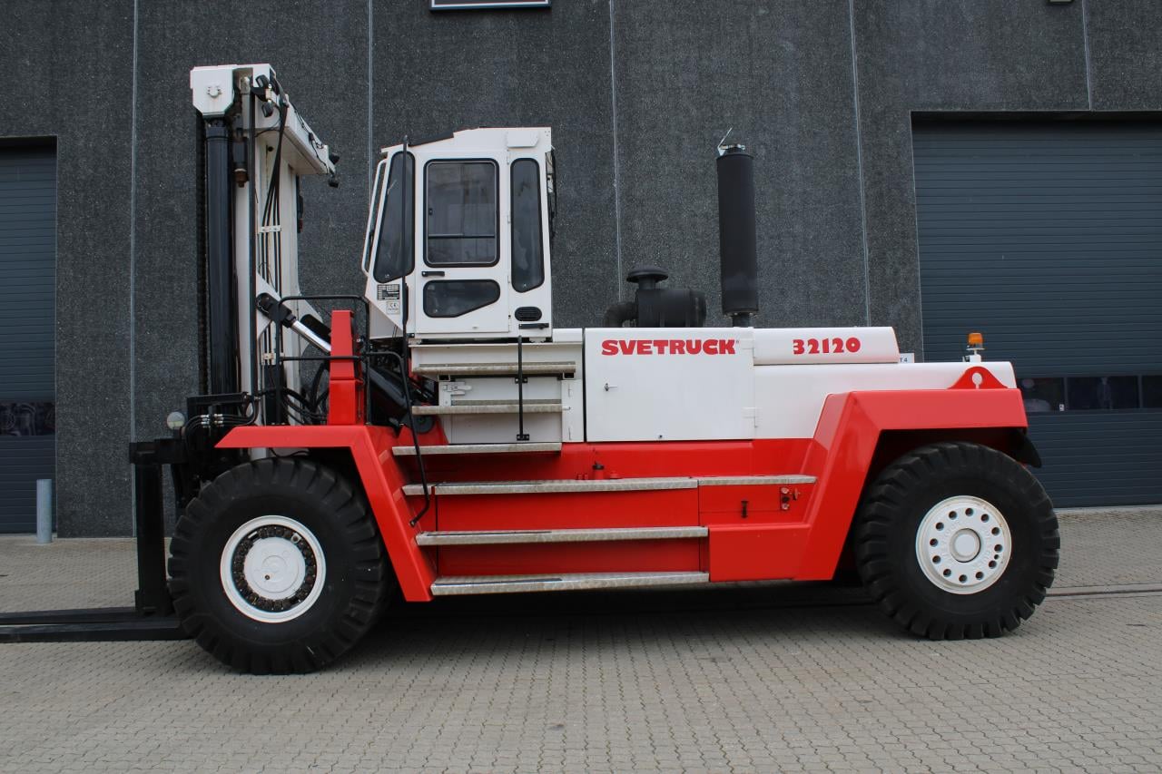 Chariot élévateur diesel SveTruck 32120-50