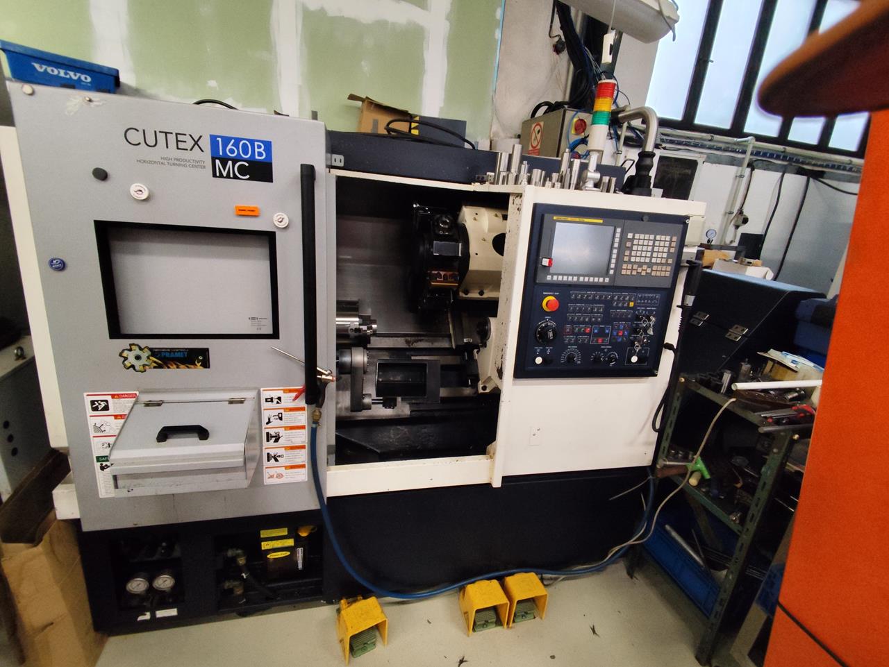 Tour cnc Hwacheon Cutex-160B MC