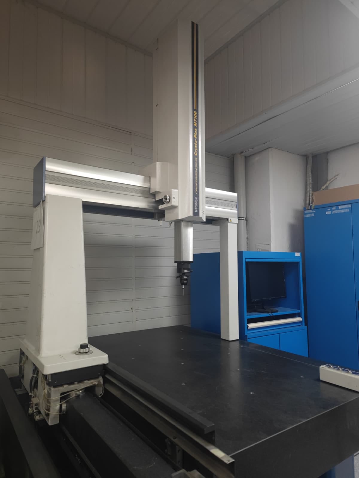 Outil de mesure Mitutoyo Crysta Plus M7106