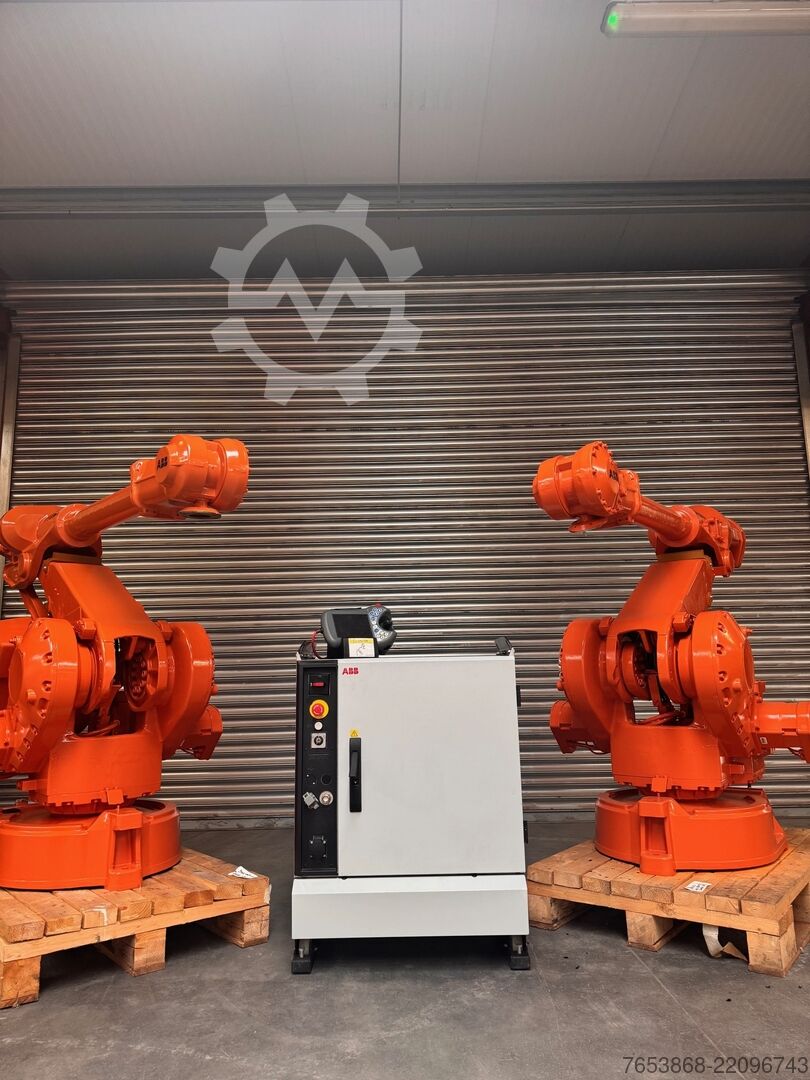 Industrial robot ABB IRB 4400 L30 IRC5 Controller