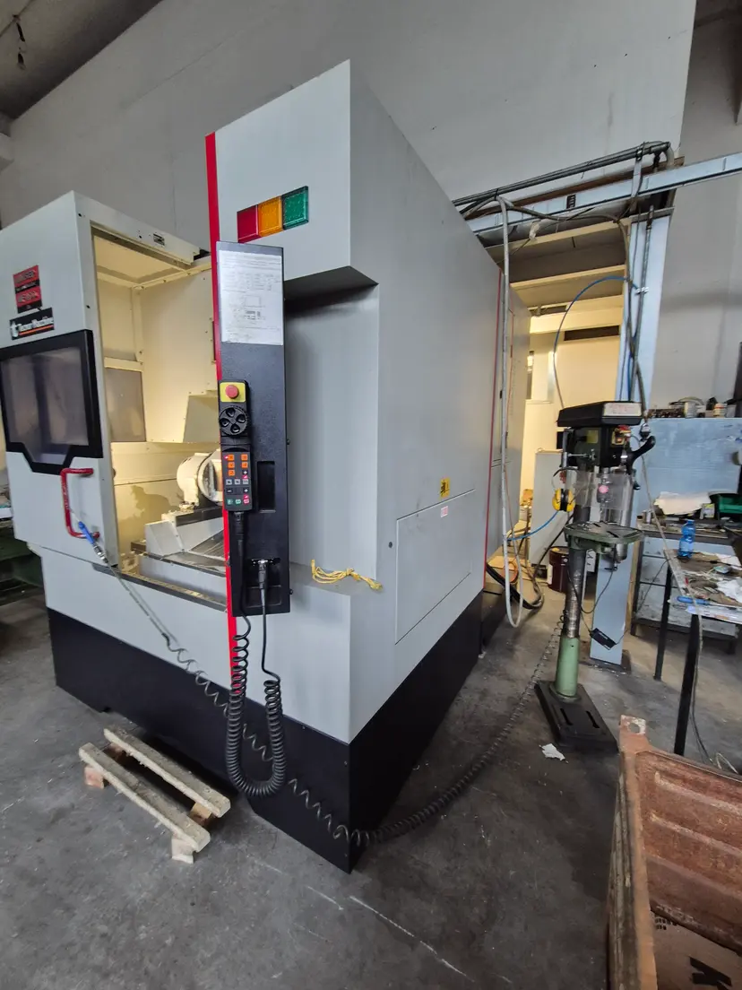 Centre d'usinage 5 axes QUASER MF400U d'occasion