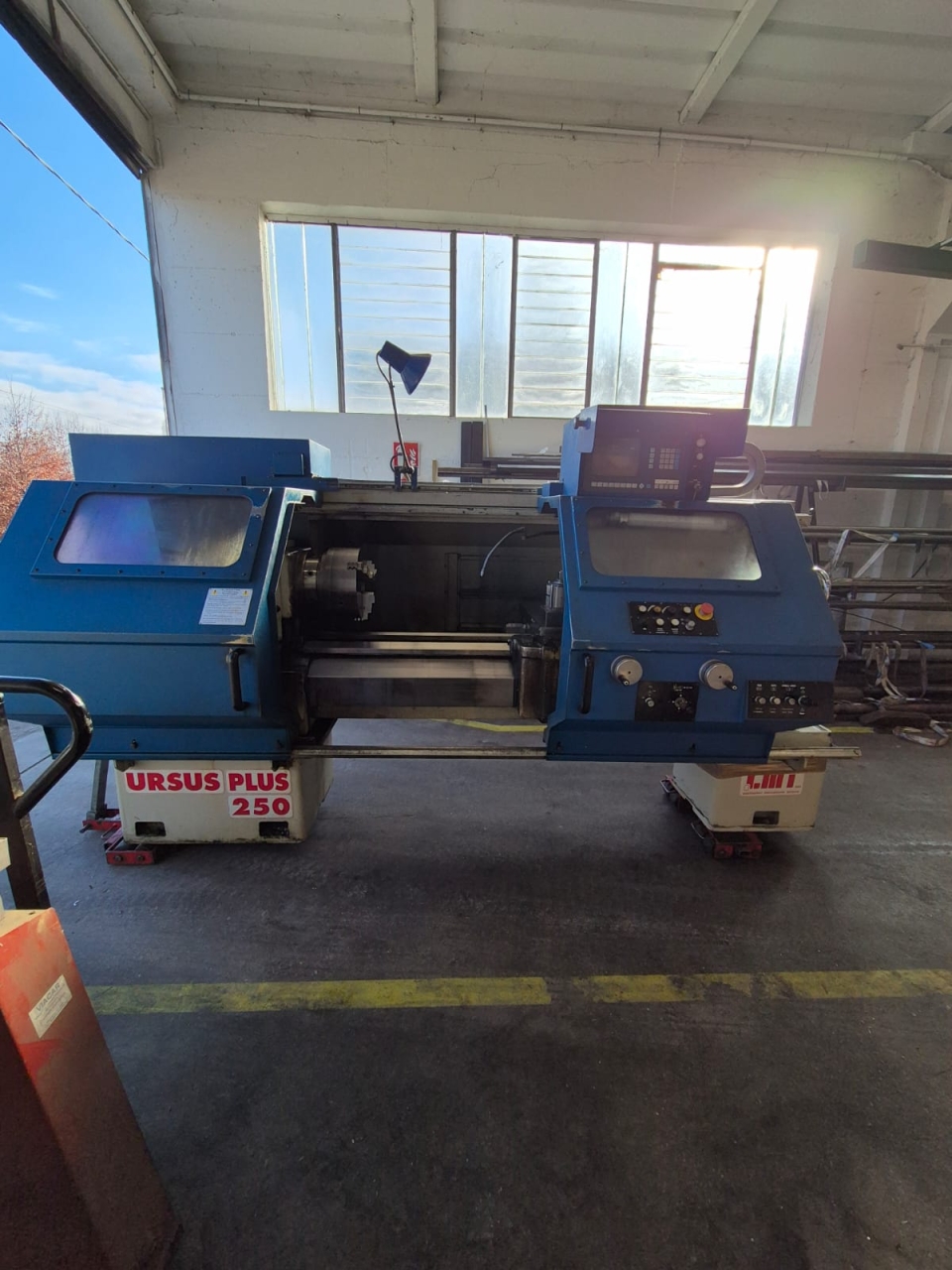 Tour cnc par apprentissage CMT Ursus Plus 250-8 d'occasion