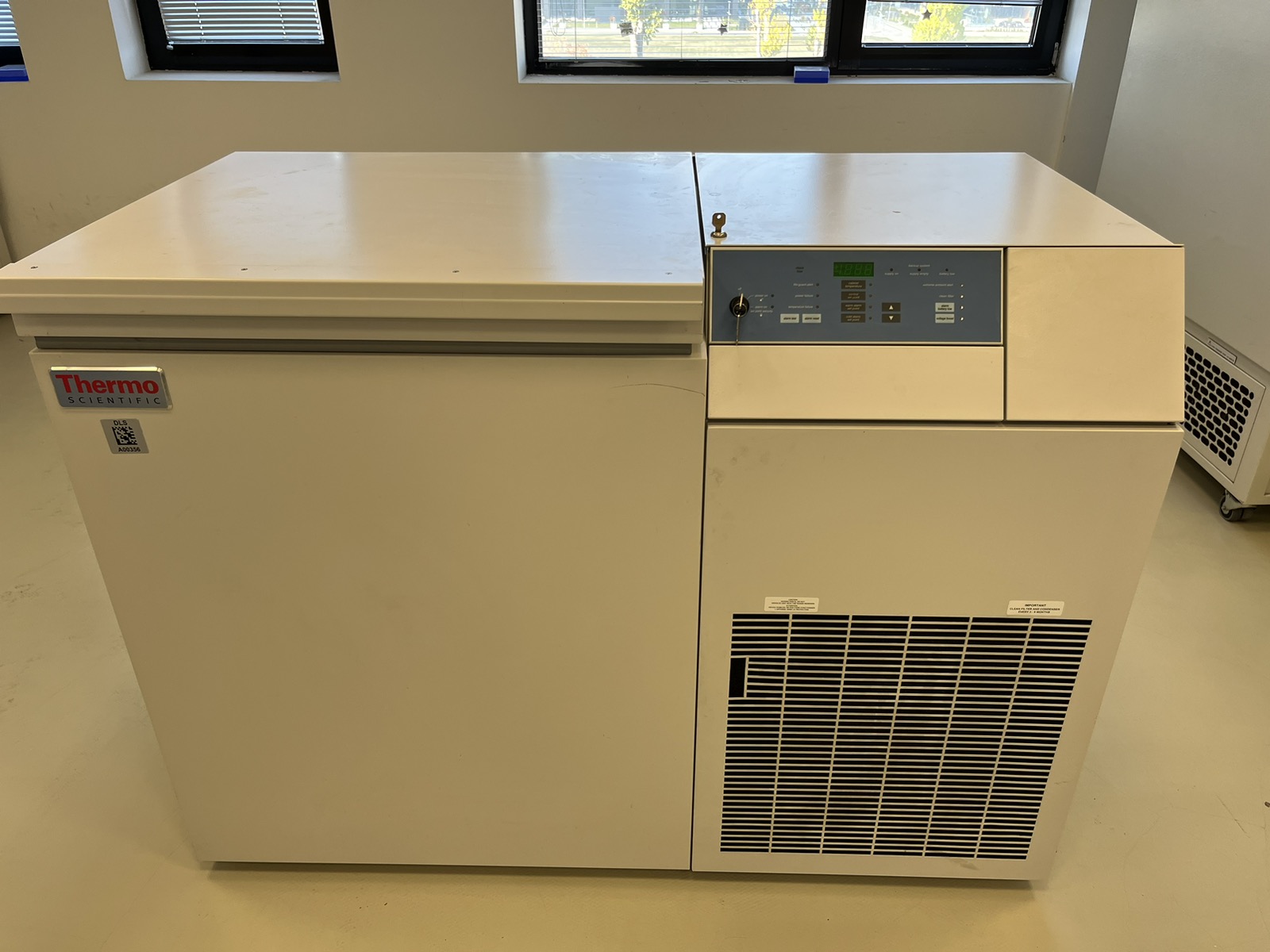 Machine pharmaceutique / chimique Thermo Fisher Scientific ULT7150