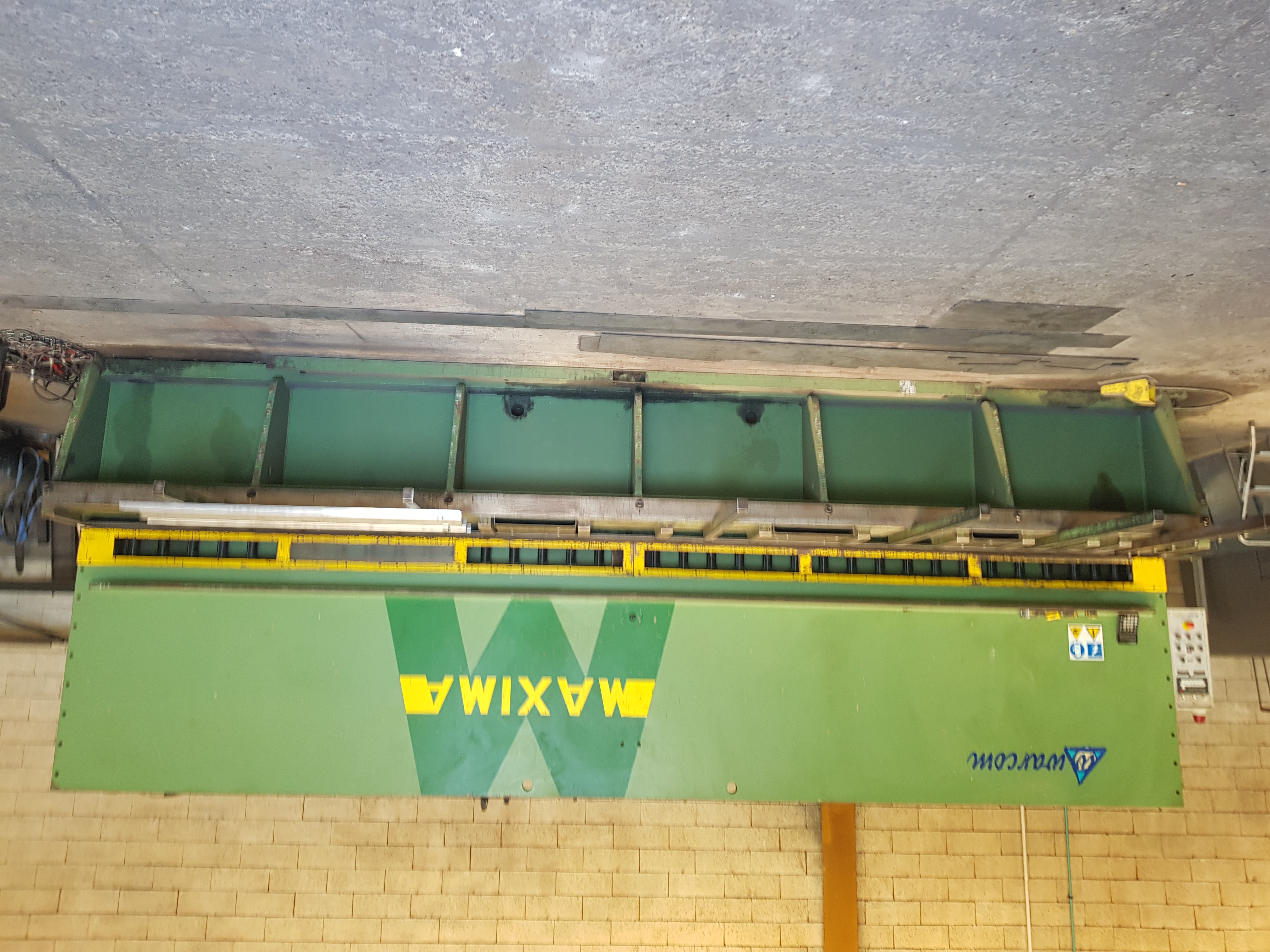 Cisaille guillotine hydraulique WARCOM 60-8 MAXIMA