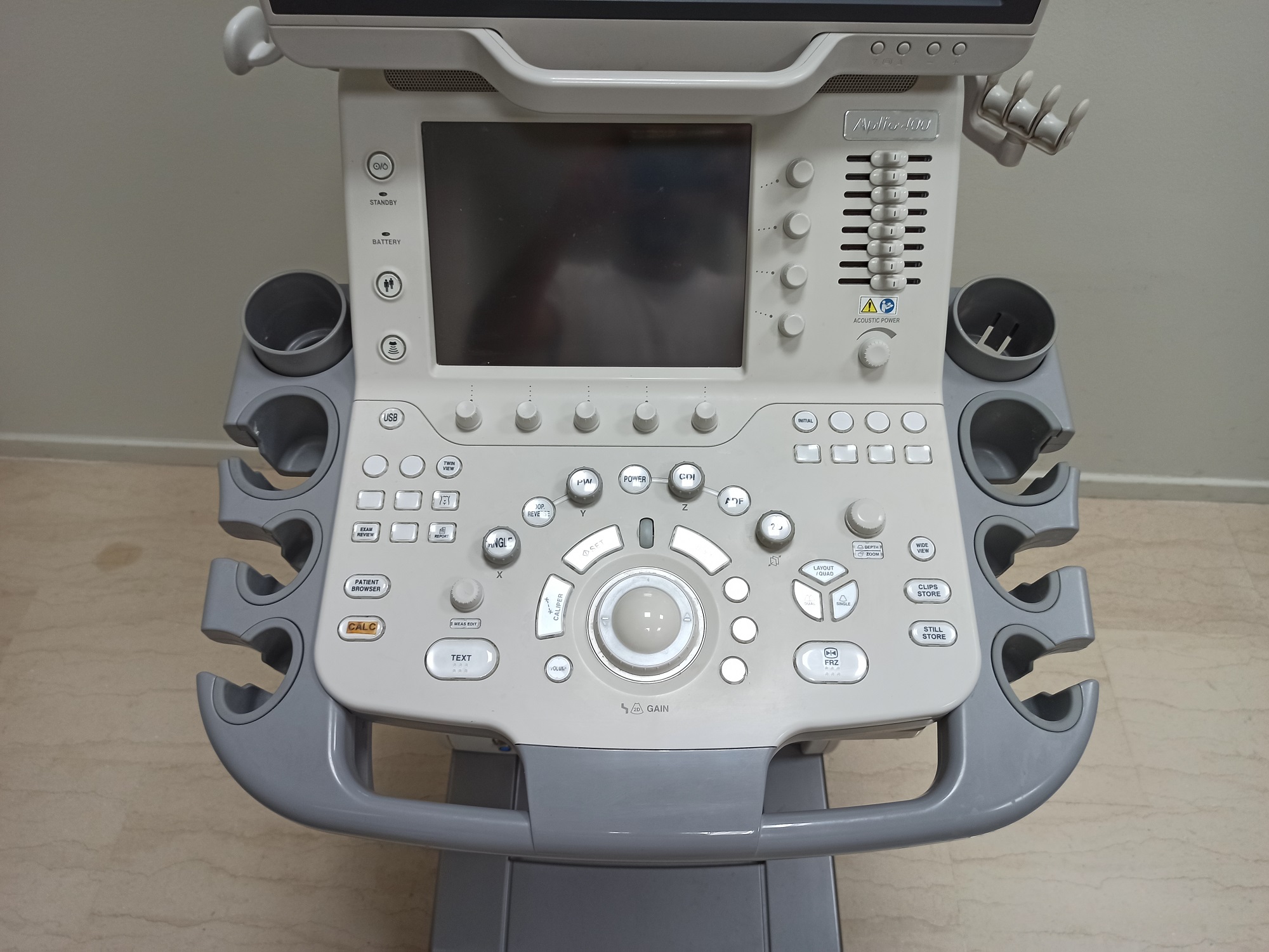 Toshiba Aplio 400 remis à neuf – Ultrasons 2013