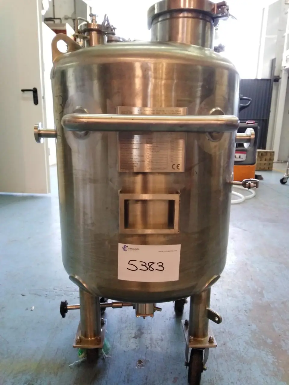 CUVE INOX D'OCCASION 150 LITRES AVEC AGITATION