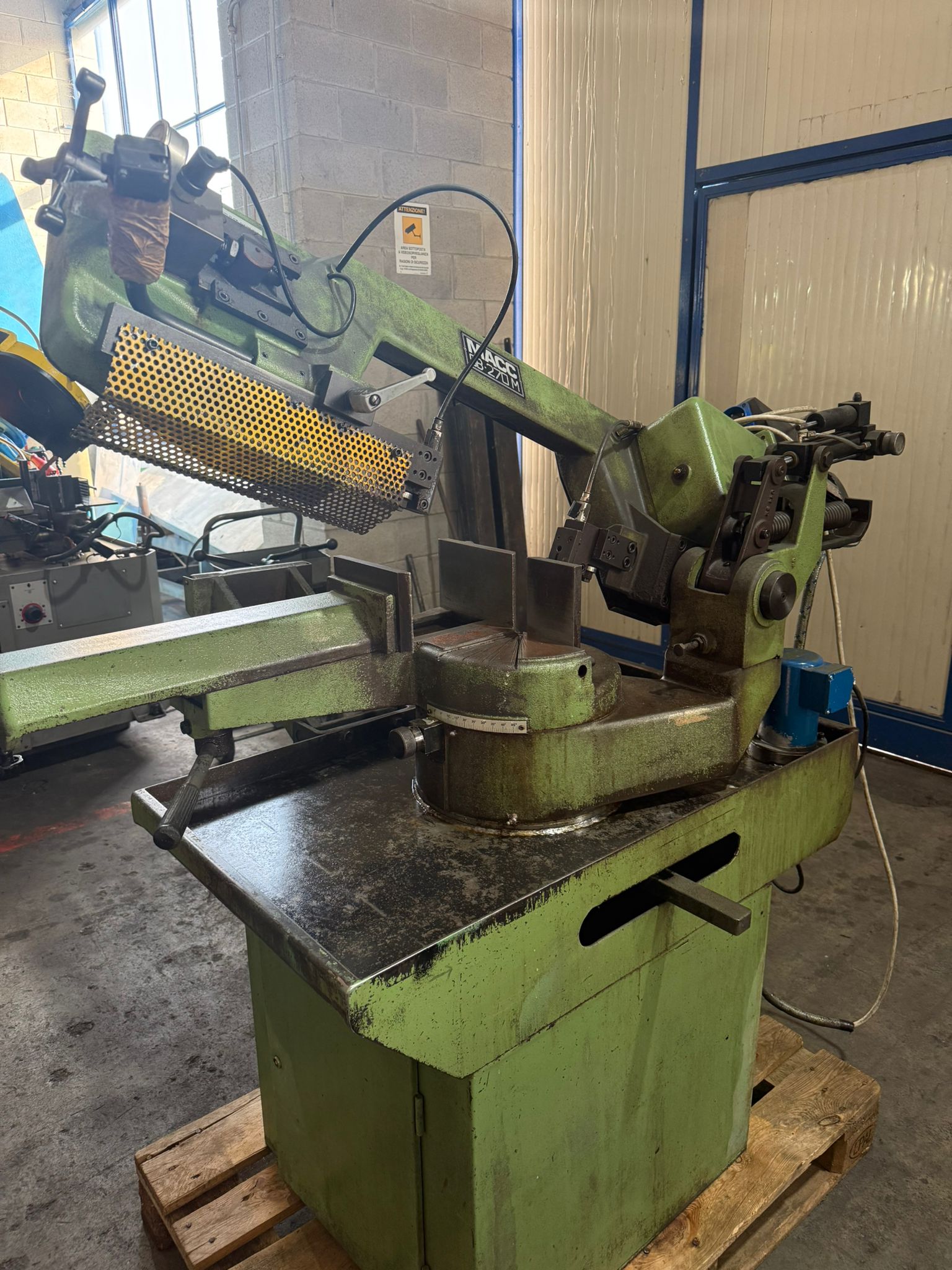Scie à ruban pour métal d'occasion RO.DI MACCHINE UTENSILI SRL MACC SB 270M