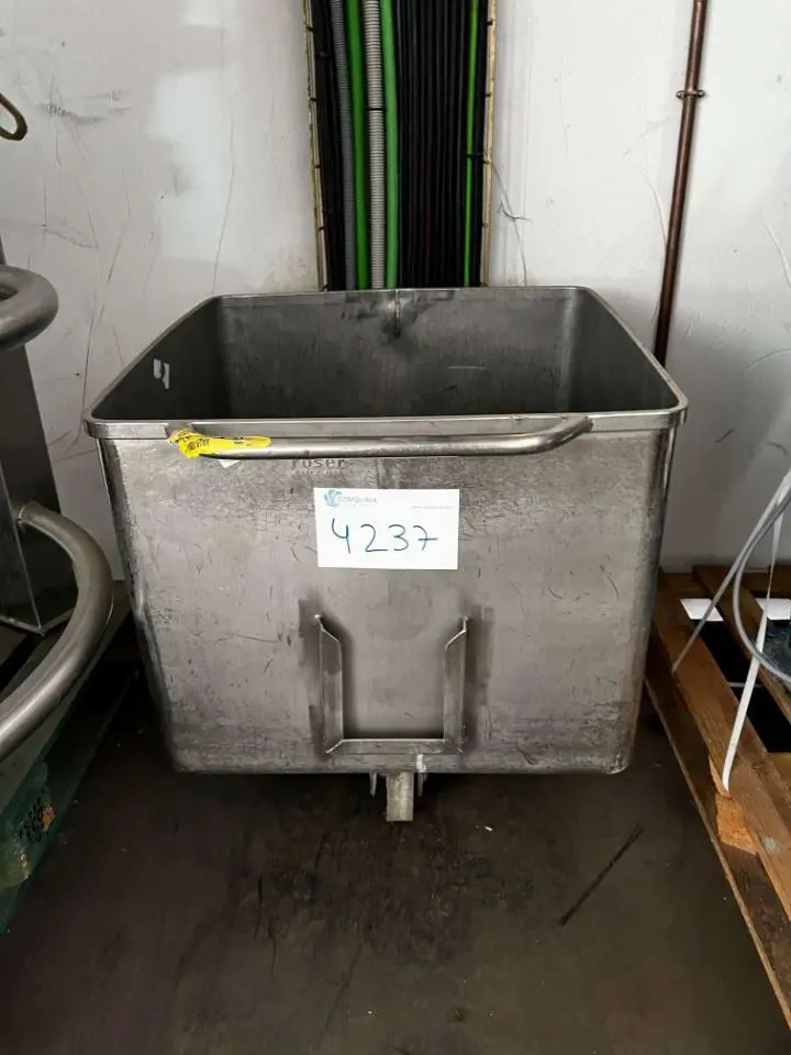 CUVE EN ACIER INOXYDABLE AVEC ROUES 200 LITRES D'OCCASION