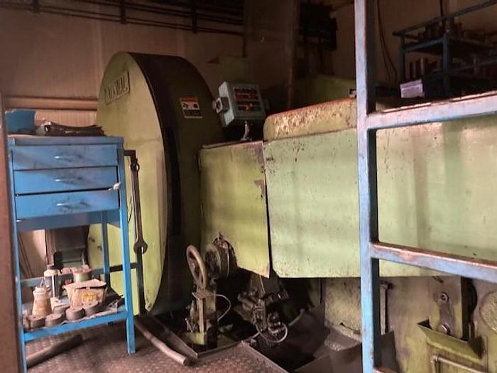 Presse d'extrusion à froid National 1000 LSDS CH